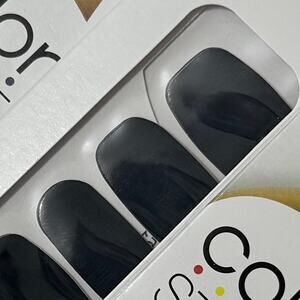 New Color Street “Midnight in Manhattan” Classic Black Crème Finish Nail Strips